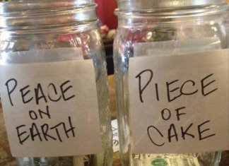 25 Of The Funniest Tip Jars You’ll See All Day