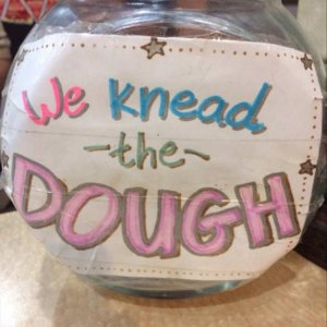 26 Of The Funniest Tip Jars Youll See All Day18