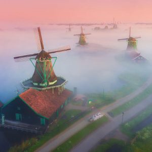 I Photographed Dutch Windmills In The Fog And The Results Are Magical (4)