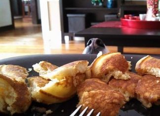 Dogs begging for food that you just can’t say no to. Part 2 (19 images)