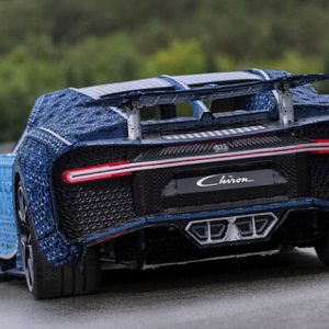 LEGO Builds Bugatti Chiron (3)