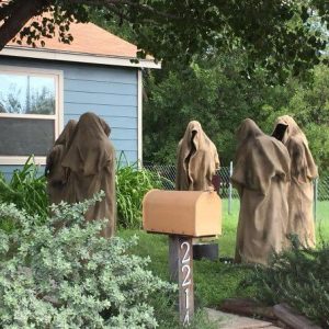 creative-scary-halloween-decorations (19)